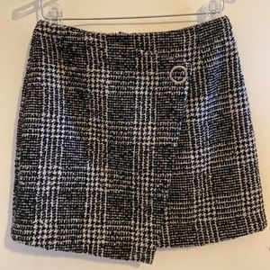 H&M/Divided Clueless Tweed Snap Black Gray Mini Skirt Elle Woods Teen Wrap Look